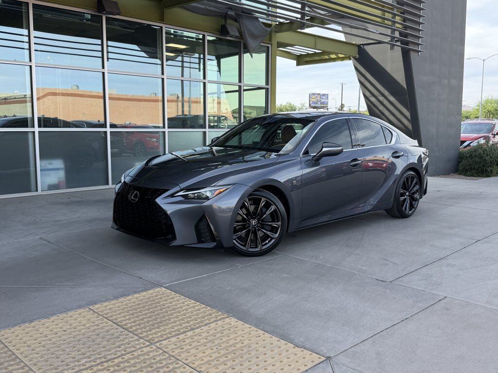 2024 LEXUS IS