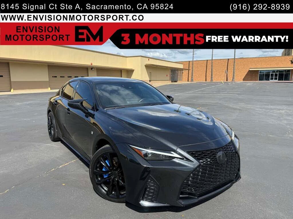 2021 LEXUS IS