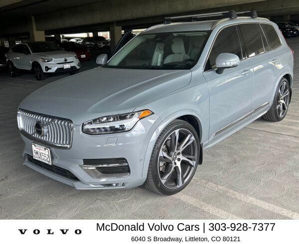 2024 VOLVO XC90