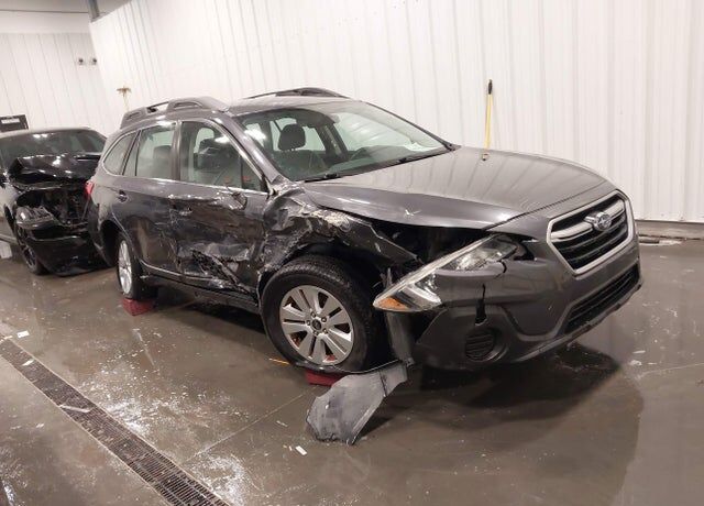 2018 SUBARU Outback