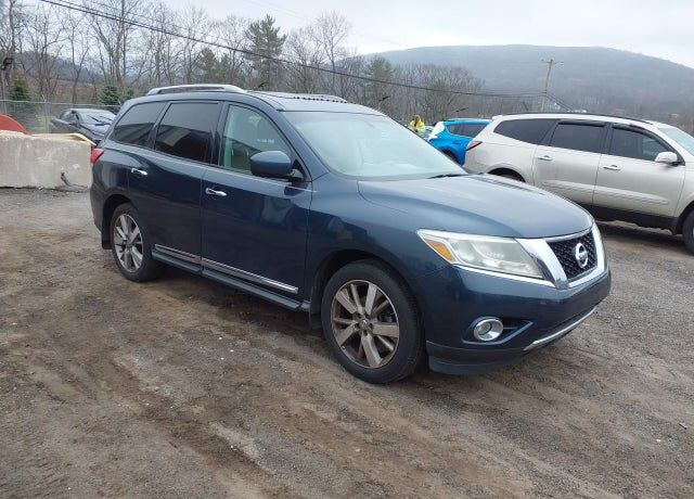 2014 NISSAN Pathfinder