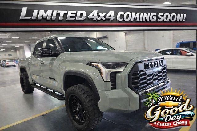 2024 TOYOTA Tundra