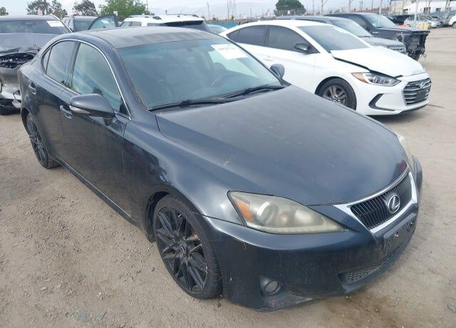 2011 LEXUS IS