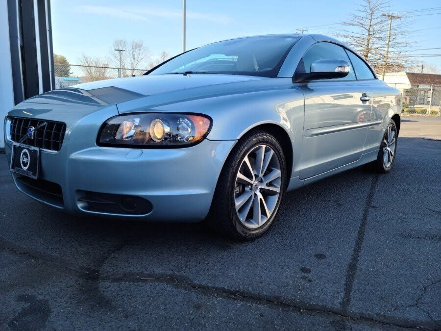 2010 VOLVO C70