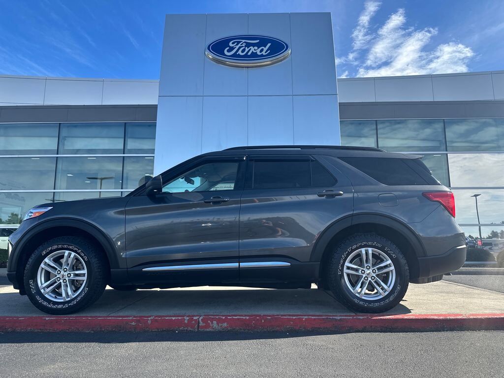 2020 FORD Explorer