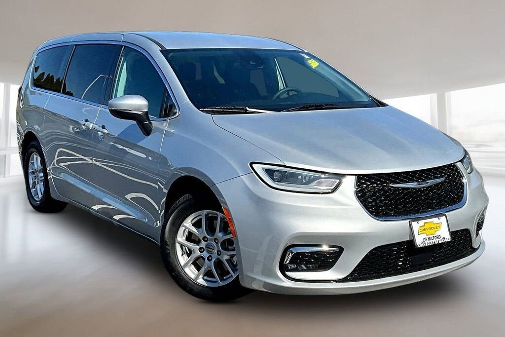 2023 CHRYSLER Pacifica