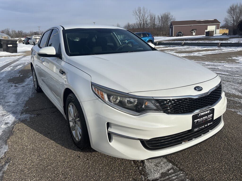 2017 KIA Optima