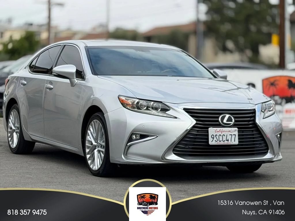 2016 LEXUS ES