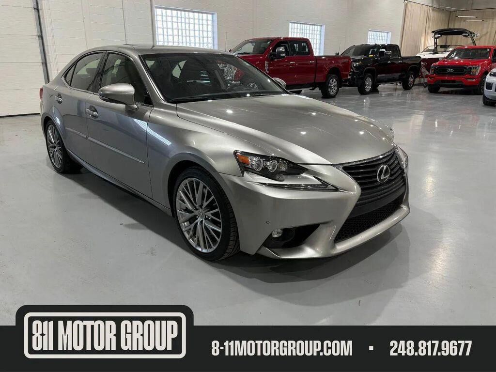 2016 LEXUS IS