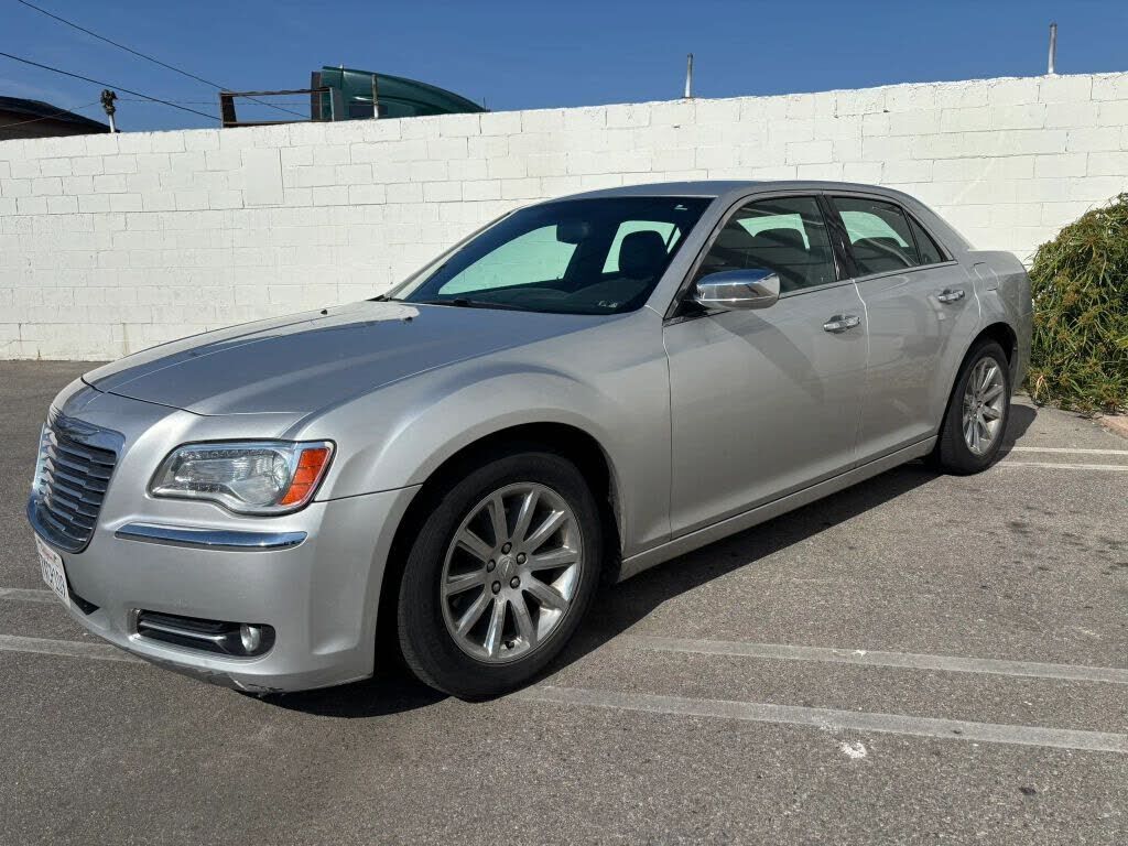 2012 CHRYSLER 300