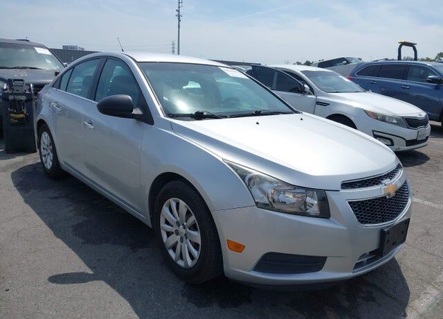 2011 CHEVROLET Cruze
