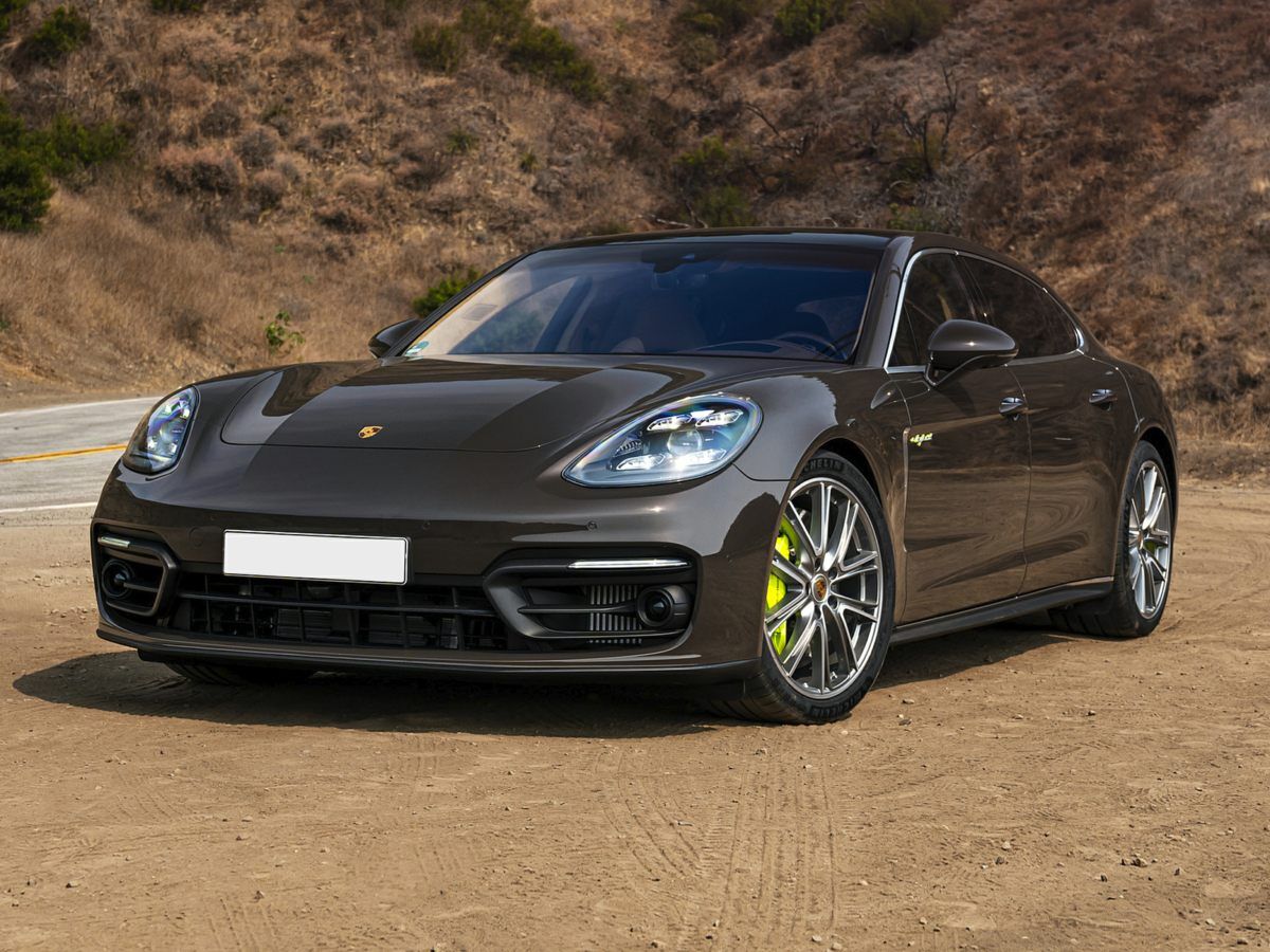 2023 PORSCHE Panamera