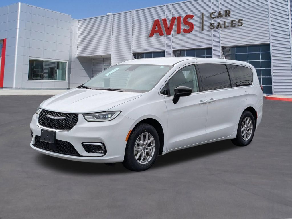 2024 CHRYSLER Pacifica