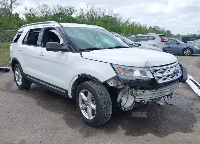 2019 FORD Explorer