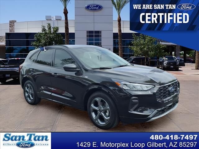 2023 FORD Escape