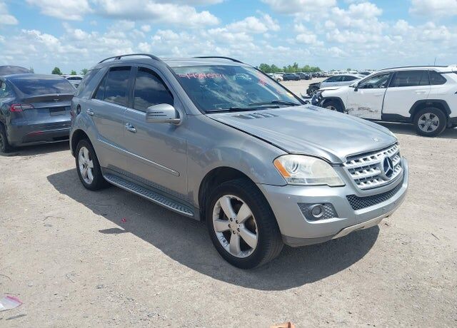 2011 MERCEDES-BENZ M-Class