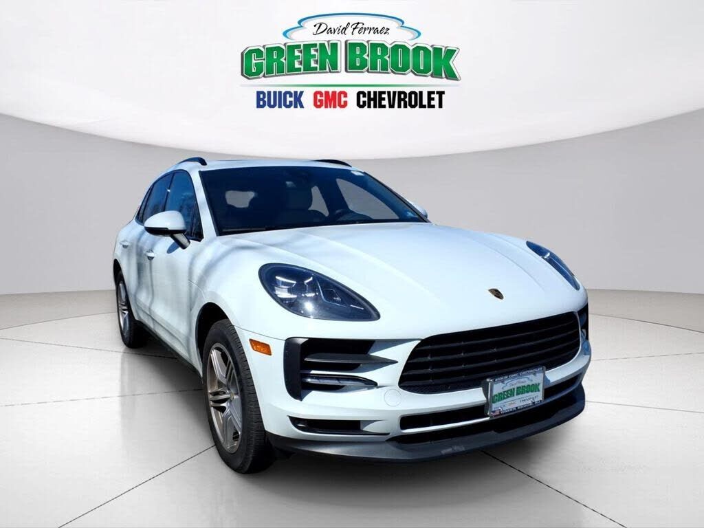 2020 PORSCHE Macan
