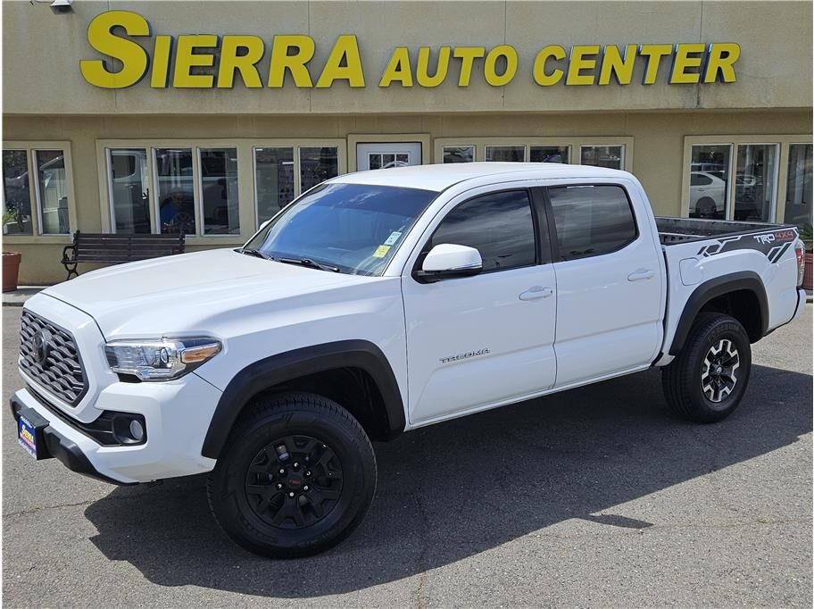 2021 TOYOTA Tacoma
