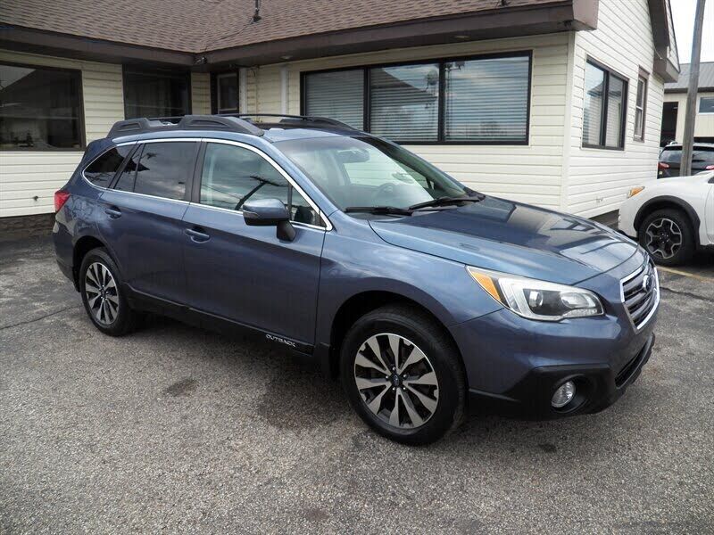 2017 SUBARU Outback