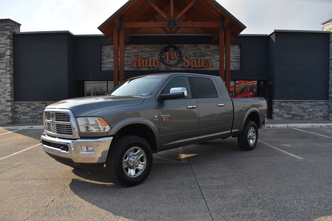 2012 DODGE Ram
