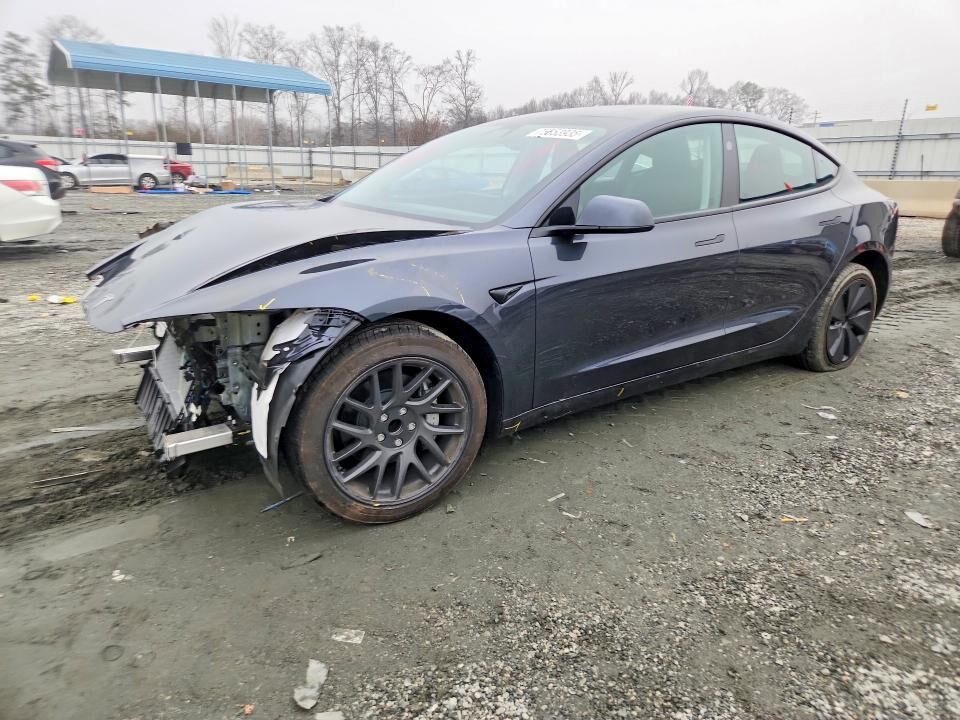2024 TESLA Model 3