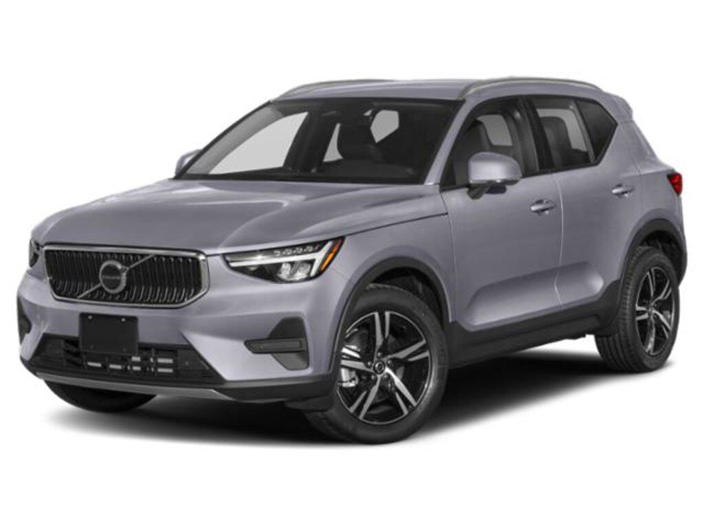 2023 VOLVO XC40