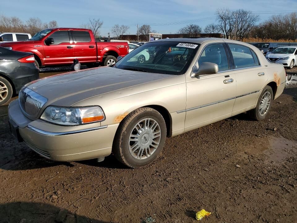 2007 LINCOLN Town Car