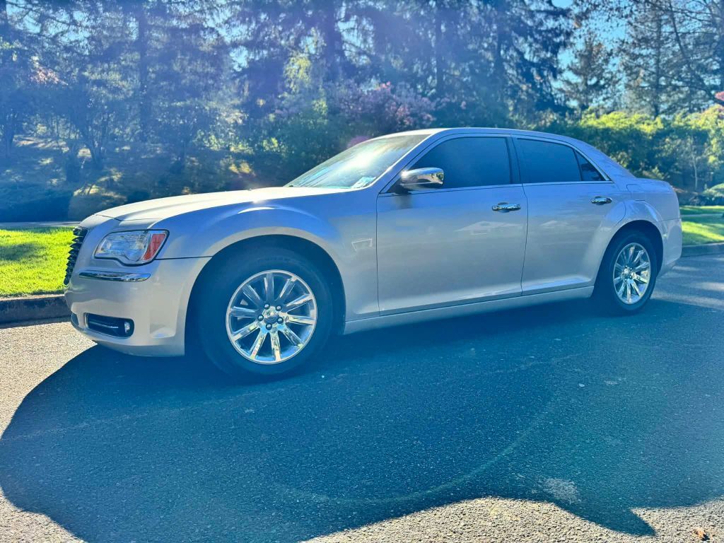 2011 CHRYSLER 300