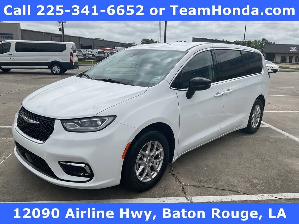 2024 CHRYSLER Pacifica