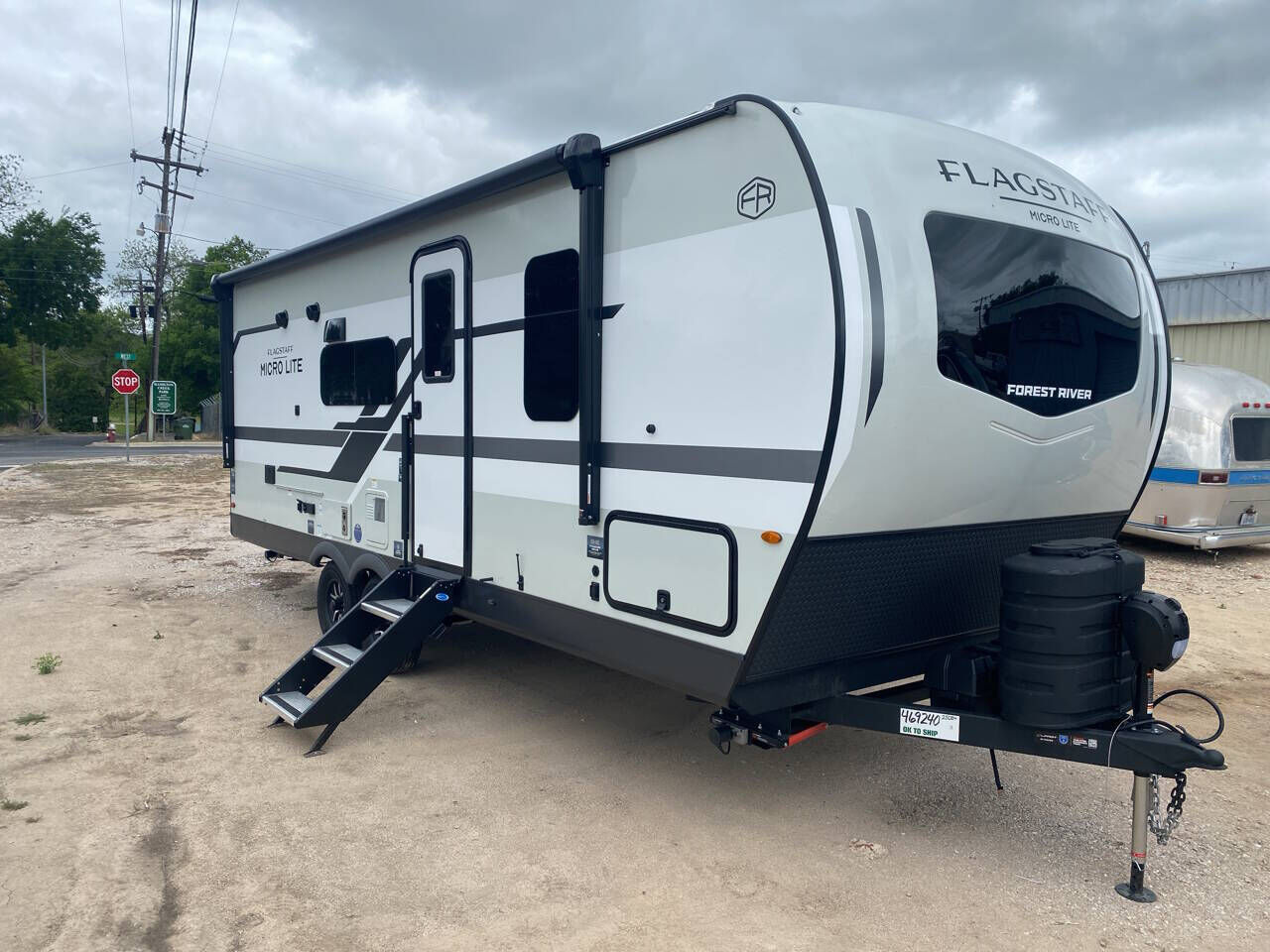 2026 FOREST RIVER Flagstaff Lite Weight Trailers