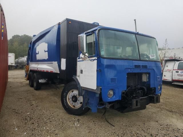 2013 AUTOCAR Xpeditor