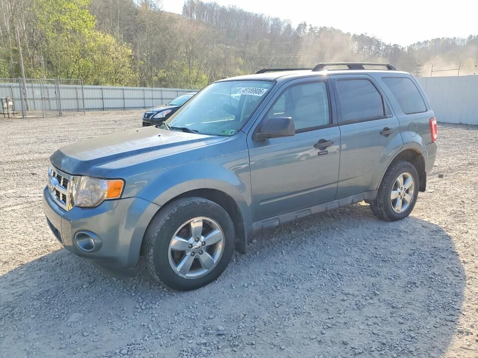 2011 FORD Escape