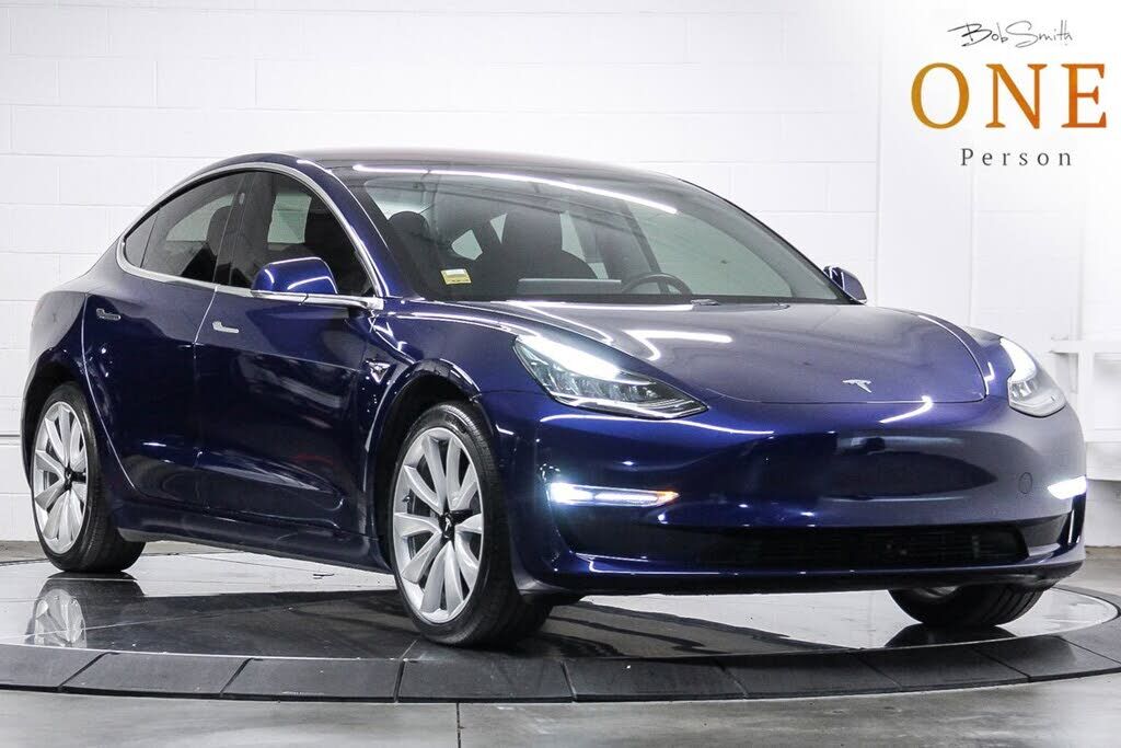 2018 TESLA Model 3