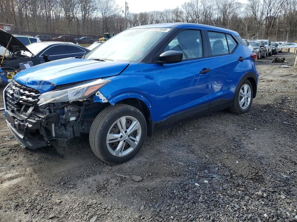 2023 NISSAN Kicks