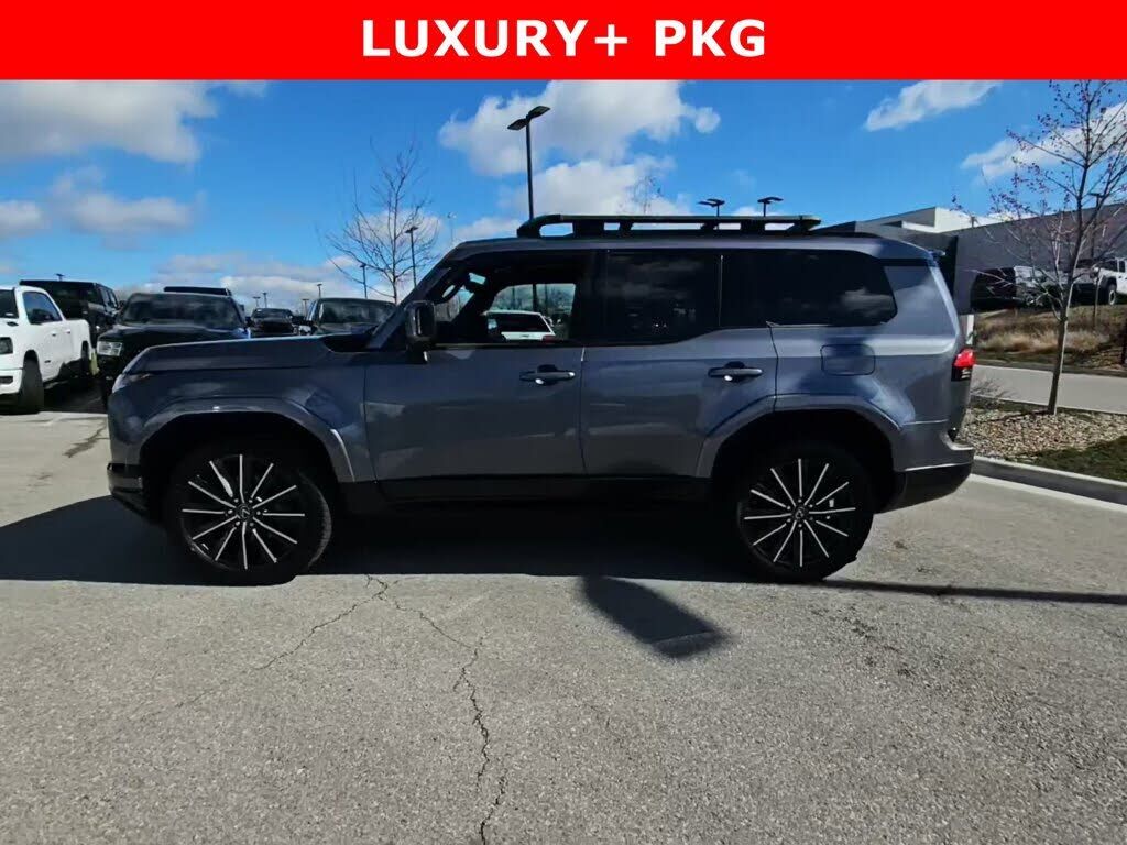 2024 LEXUS GX
