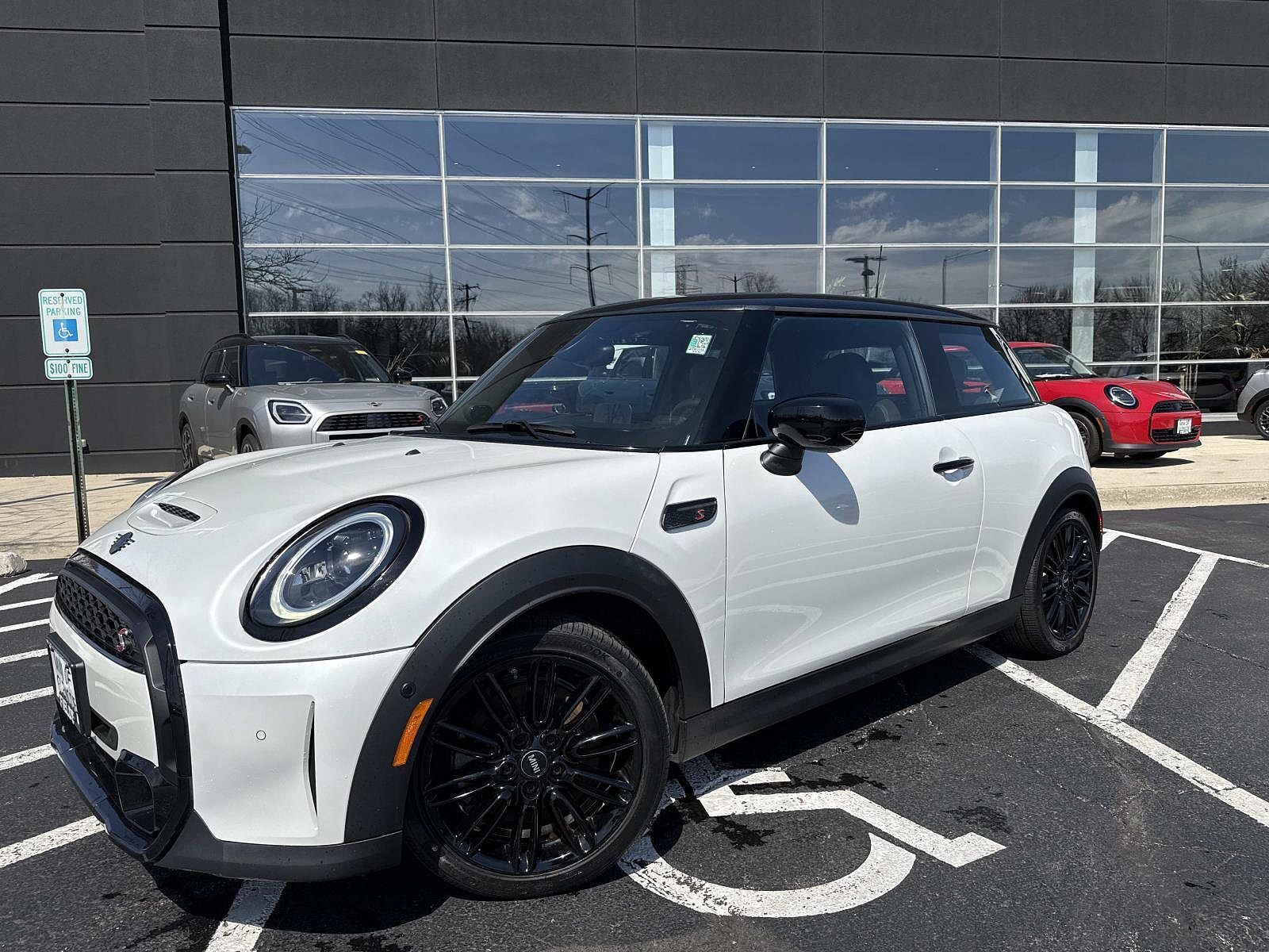 2023 MINI Hardtop