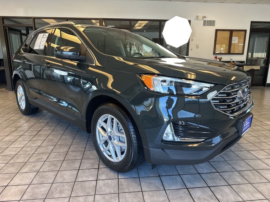 2022 FORD Edge
