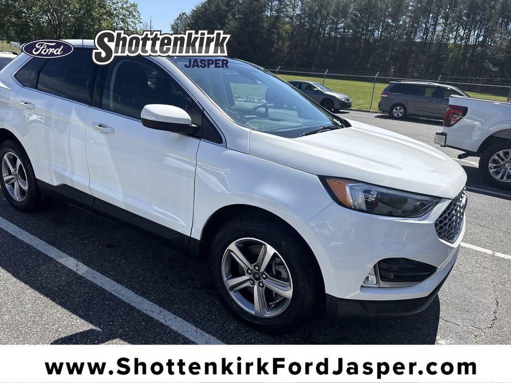 2023 FORD Edge