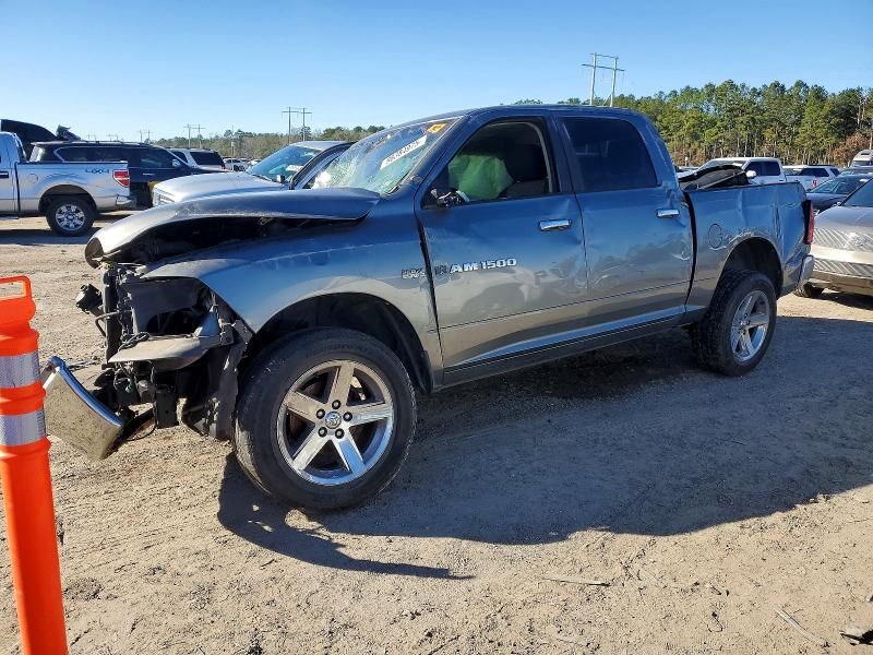 2012 DODGE Ram