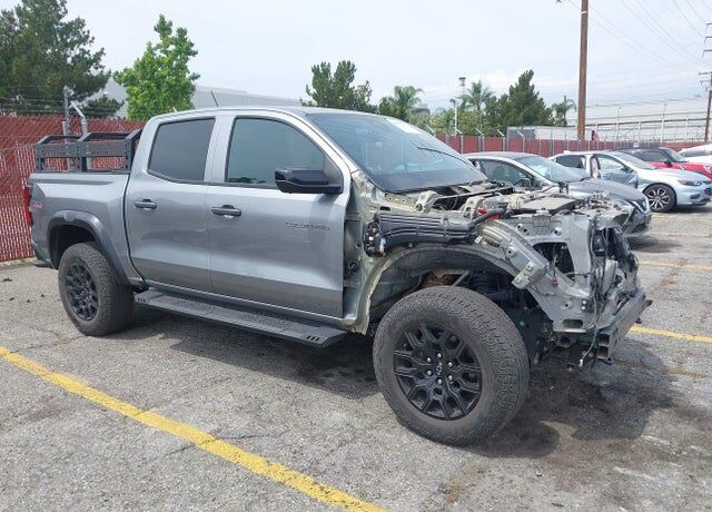 2023 CHEVROLET Colorado