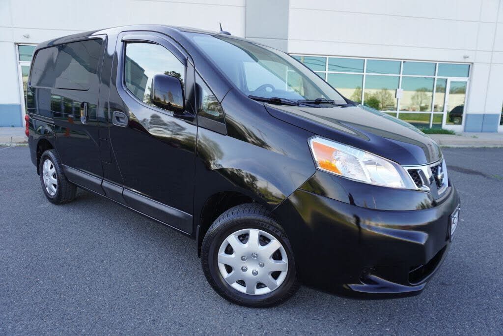 2015 NISSAN NV200