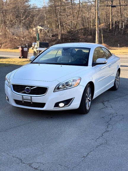 2013 VOLVO C70
