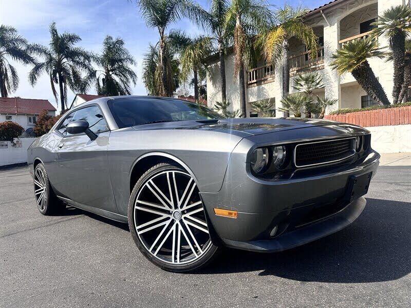 2011 DODGE Challenger