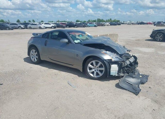 2005 NISSAN 350Z