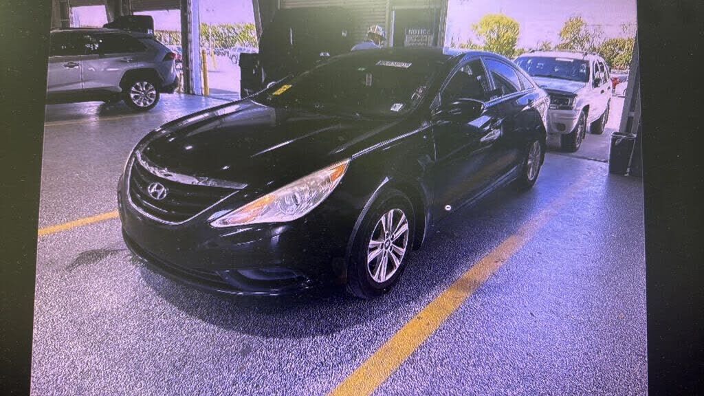2013 HYUNDAI Sonata
