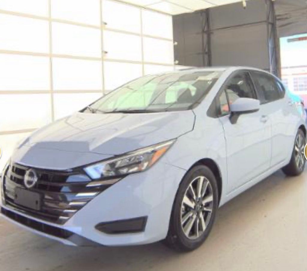2025 NISSAN Versa