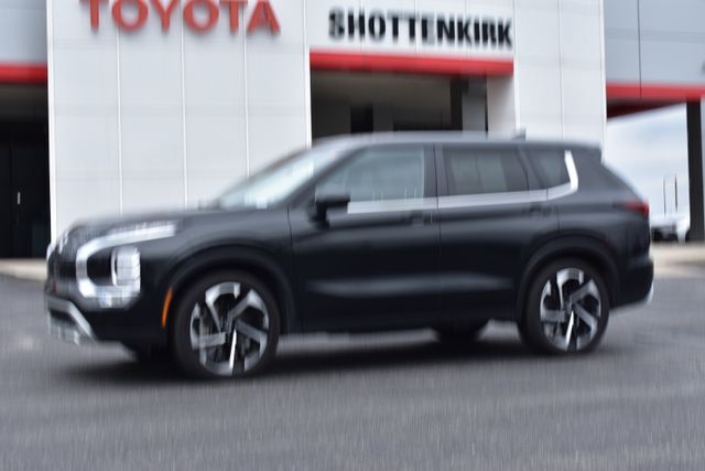 2024 MITSUBISHI Outlander