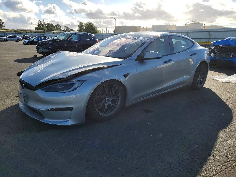 2024 TESLA Model S