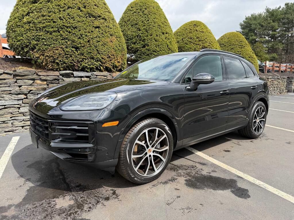 2026 PORSCHE Cayenne