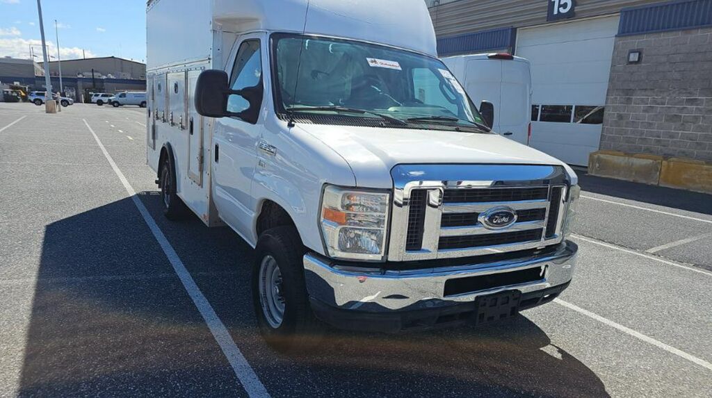 2011 FORD E-350